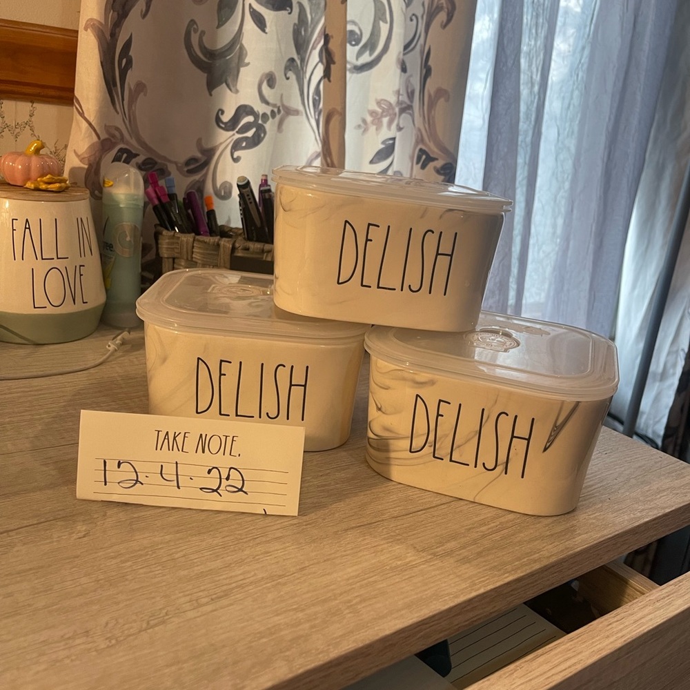Rae Dunn canisters